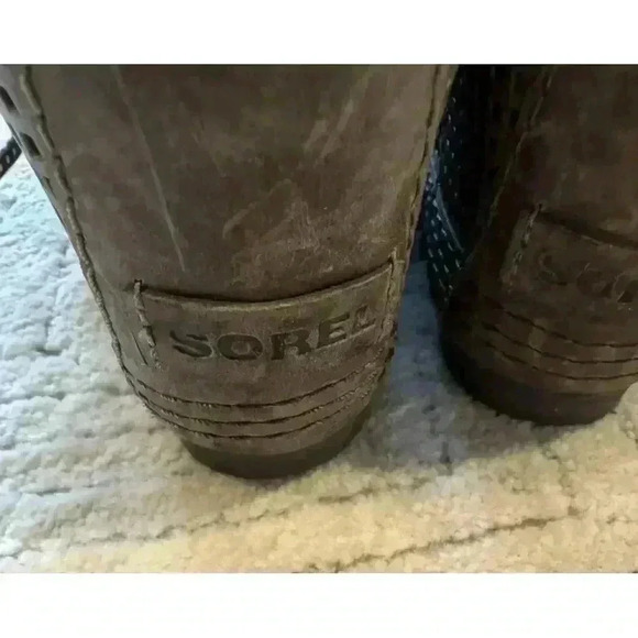 Sorel woman’s boots 8.5 - Picture 8 of 9